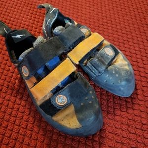 Evolv shaman climbing shoes